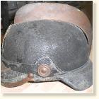 Historischer Feuerwehrhelm vor Restaurierung